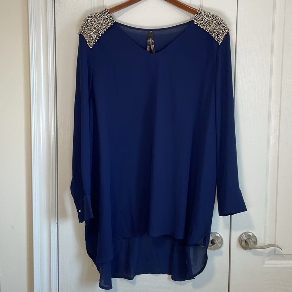 Melissa McCarthy Seven7 Melissa McCarthy Seven7 Crystal Shoulder Tunic Top 2X - Picture 2 of 11